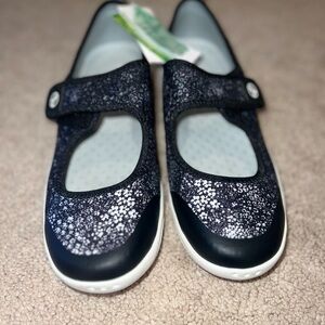 Lands end Mary Jane NWT size 7B